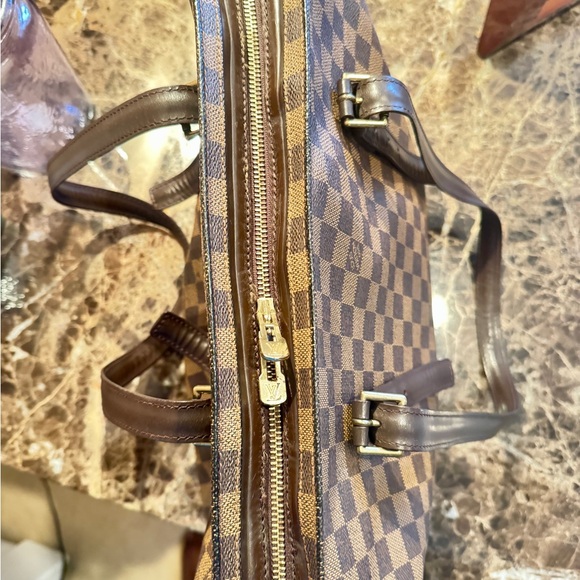 Louis Vuitton Chelsea tote bag - Picture 4 of 10